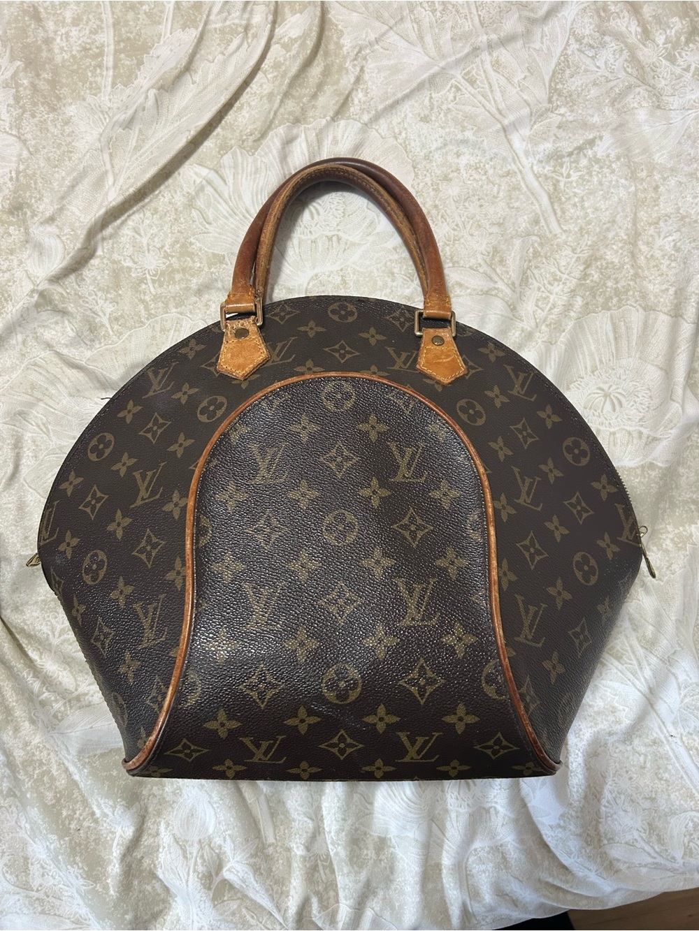 Louis Vuitton Monogram ellipse pm Handbag in Brown
